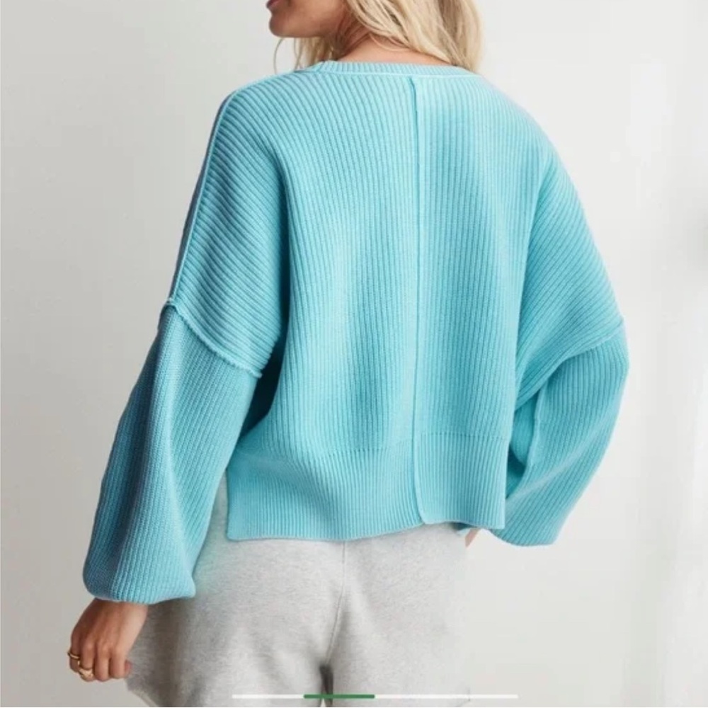 NWOT Aerie Beyond Cropped Sweater Coziest Yarn Relaxed Fit Women’s XL Turquoise - Picture 6 of 8